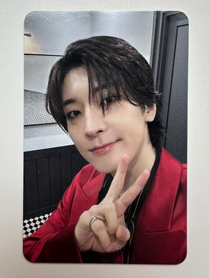 Open image in slideshow, Seventeen &#39;SPILL THE FEELS&#39; Album (CARAT Ver) - Official Photo Cards

