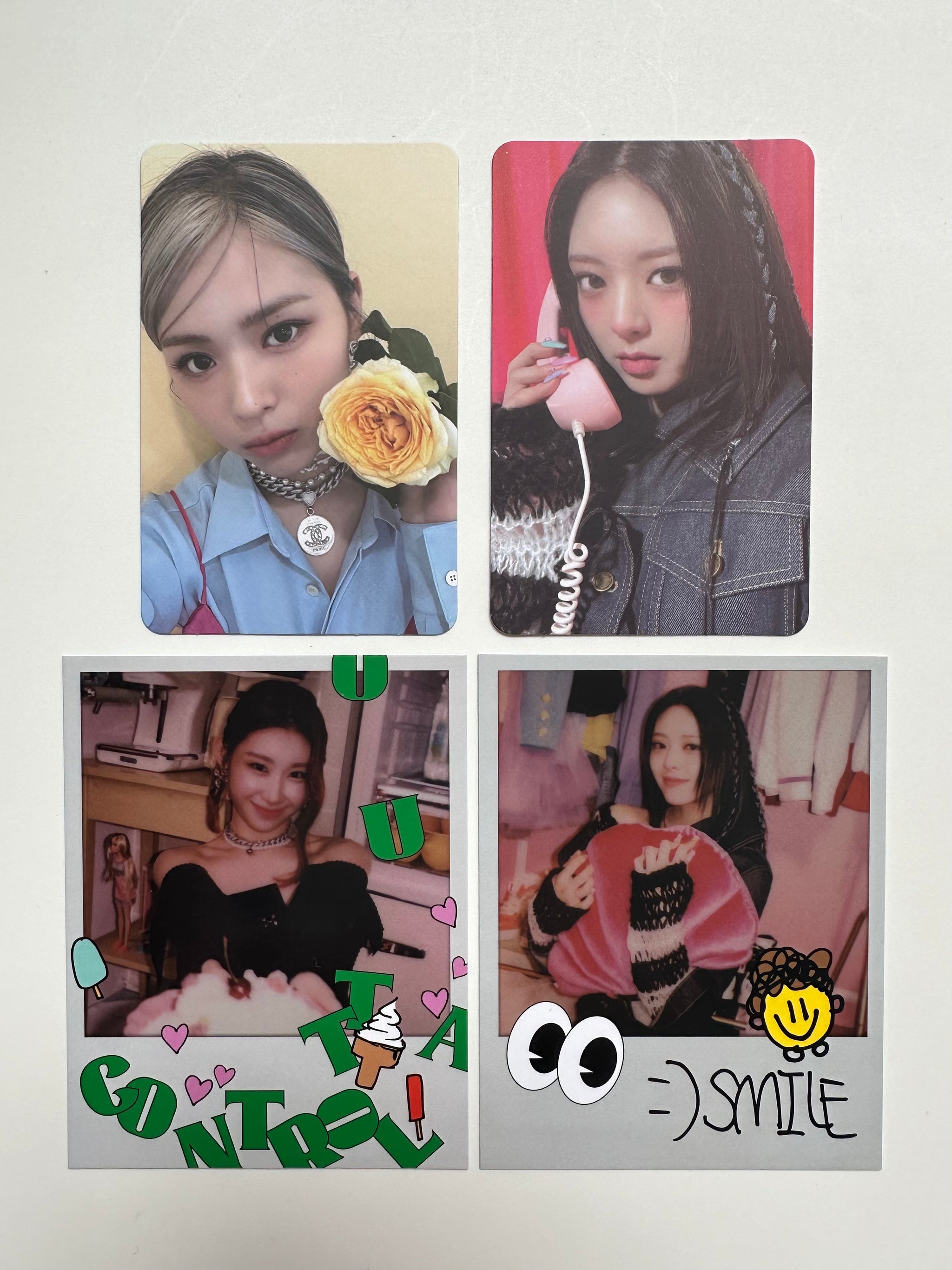 Itzy 'CRAZY IN LOVE' Album - Official Photo Cards/Misc Inclusions