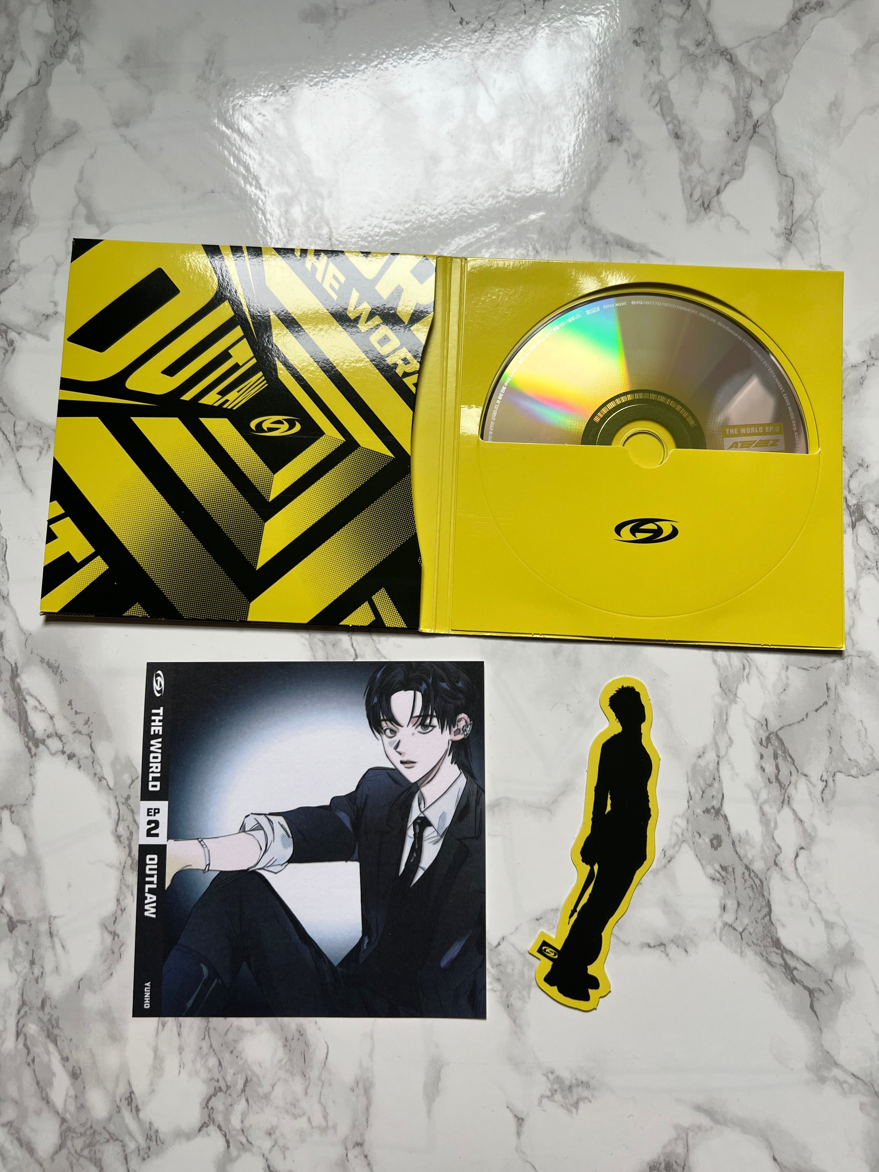 Ateez 'The World Ep. 2: Outlaw' Album (includes SIGNED)