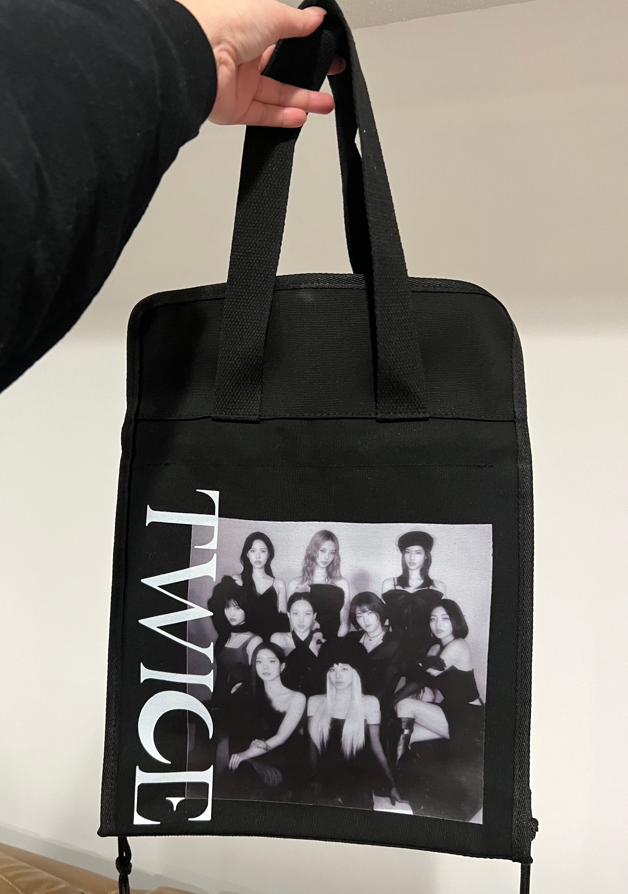 TWICE カバン バッグ 商品詳細ページ | ONCE JAPAN OFFICIAL SHOP | トートバッグ Designed